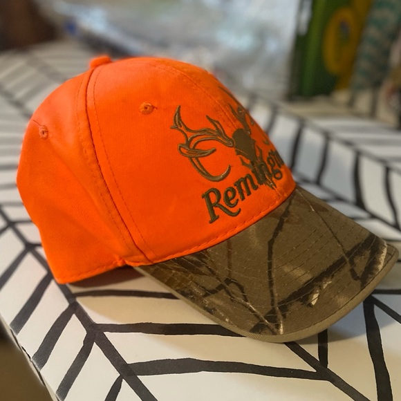 Remington Hunting Hat. Velcro adjustment - Picture 4 of 6